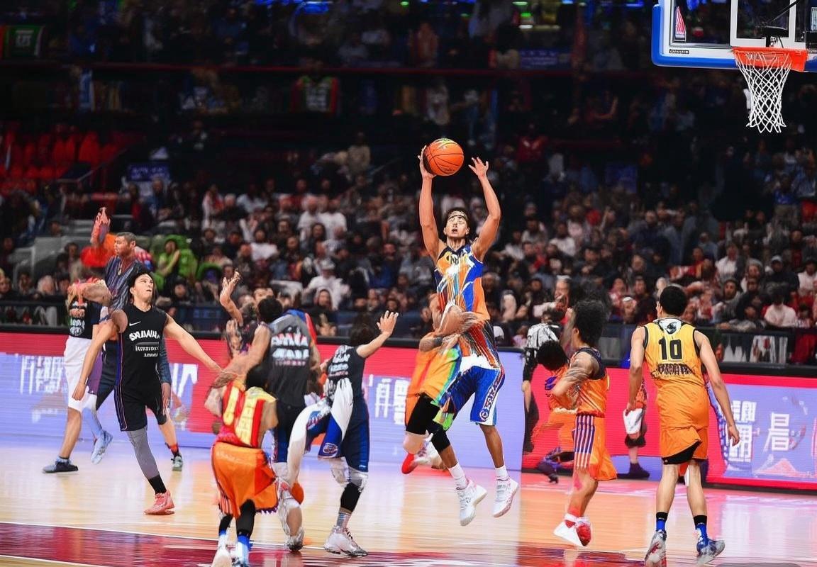 2020 CBA季后赛上海广厦对决：战术解析与精彩瞬间回顾(图3)